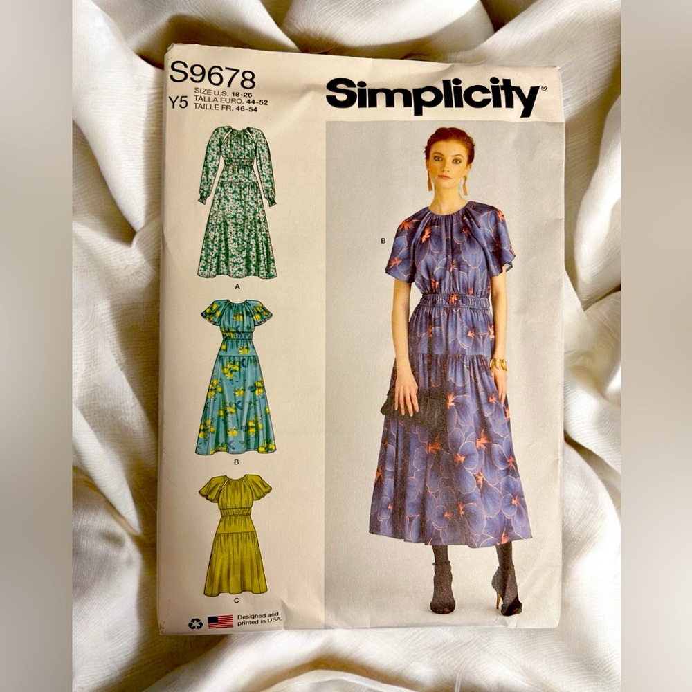 Simplicity Pattern New - Picture 1 of 1